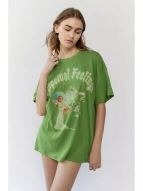 Boys Lie Perpetual Feelings Graphic Tee (OS)